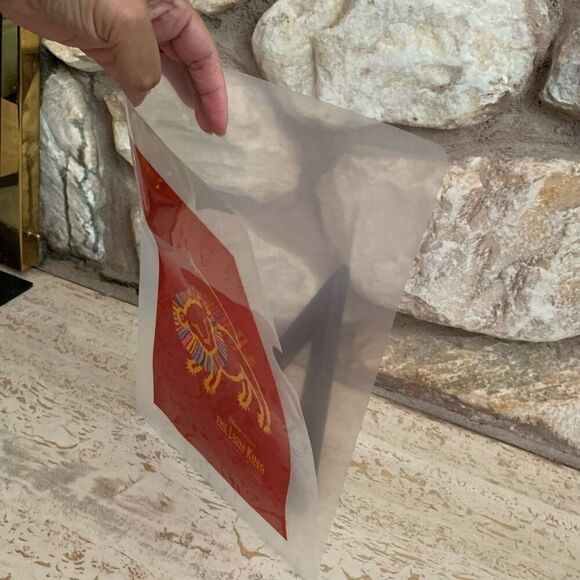 Vintage Disney’s the Lion King on broadway souvenir folders set of 2 - Picture 7 of 12